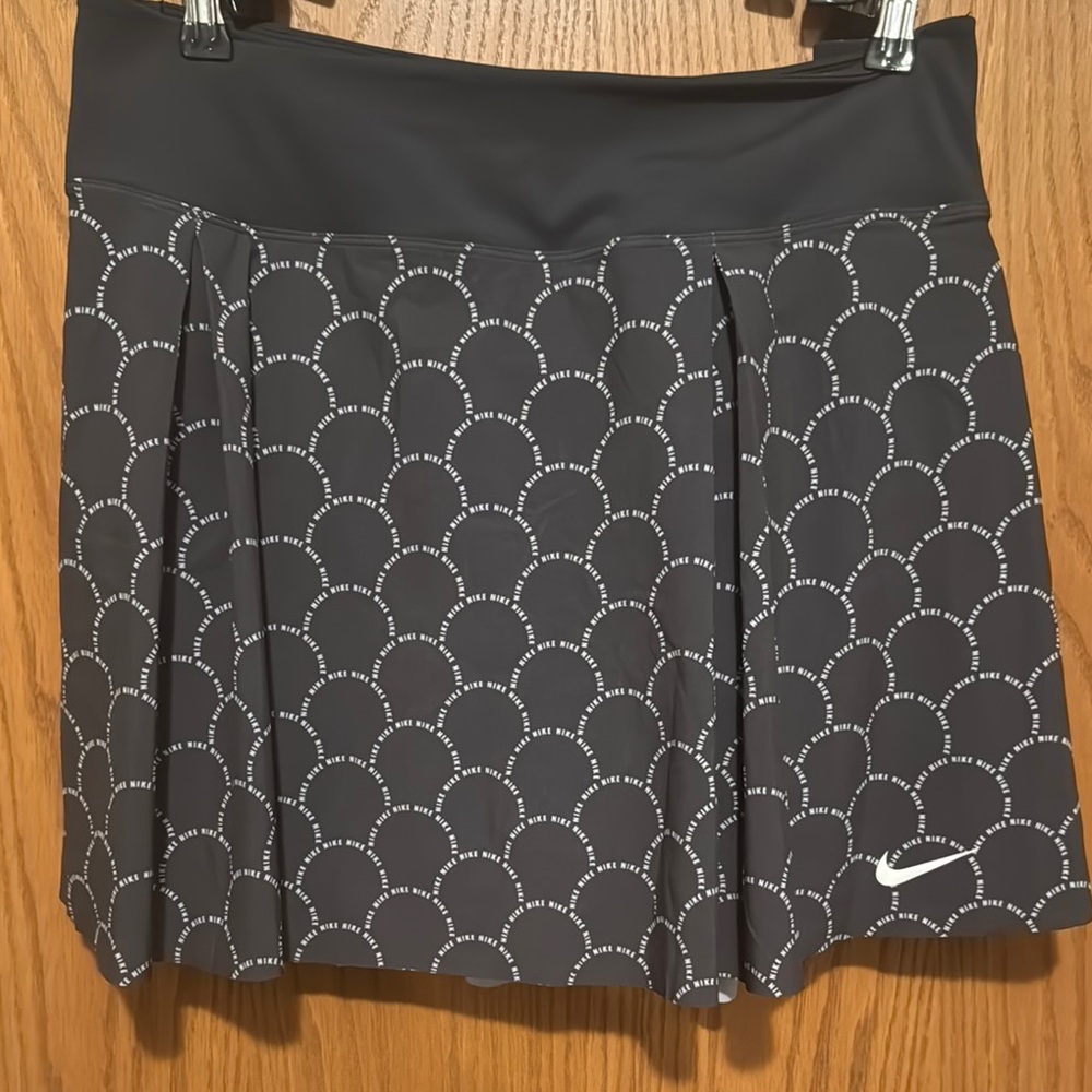 Nike Women's Black Skort